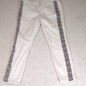 Cache Jeans Women's 10 Ankle Jeans White with Black Trim Low Rise